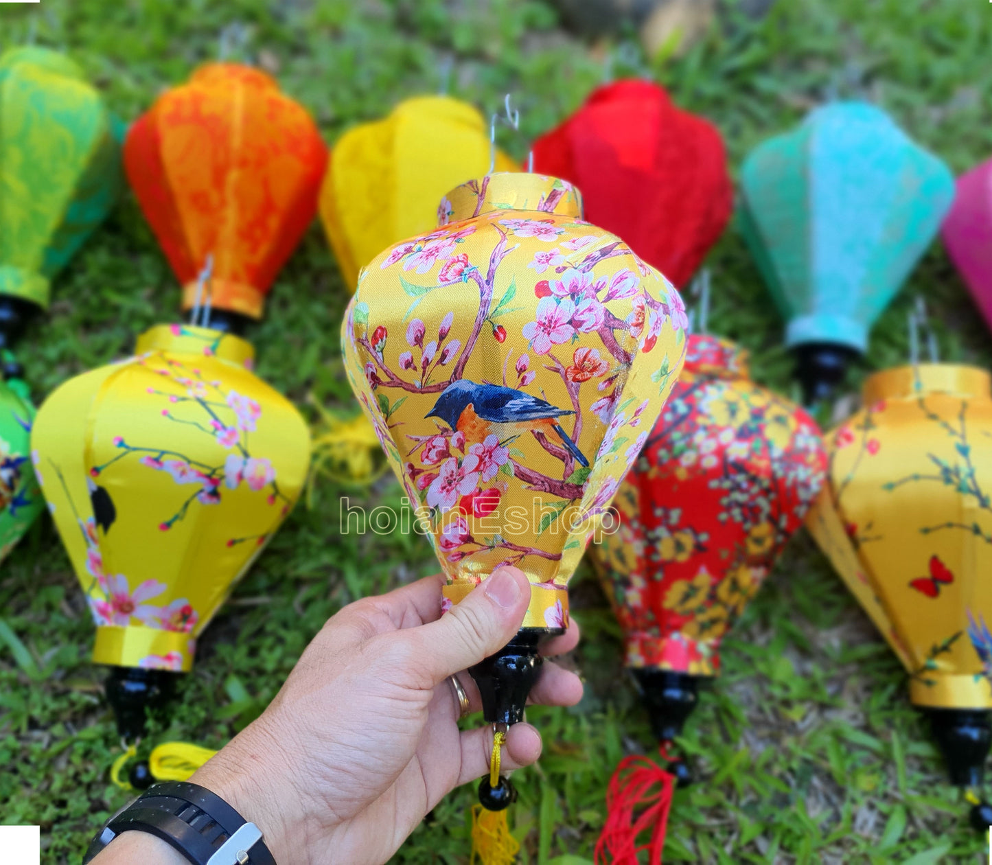 Set of 8 Hoi An bamboo silk lanterns 22cm - Mix shape and color - Personalization - Patio decoration - Wedding lanterns - Garden lanterns