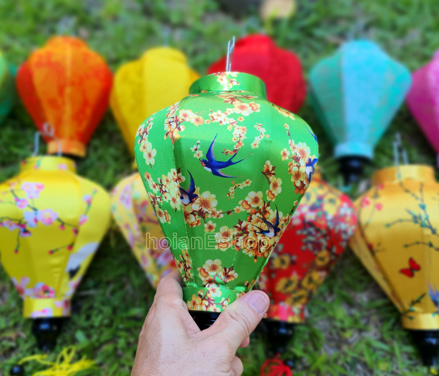 Set of 8 Hoi An bamboo silk lanterns 22cm - Mix shape and color - Personalization - Patio decoration - Wedding lanterns - Garden lanterns