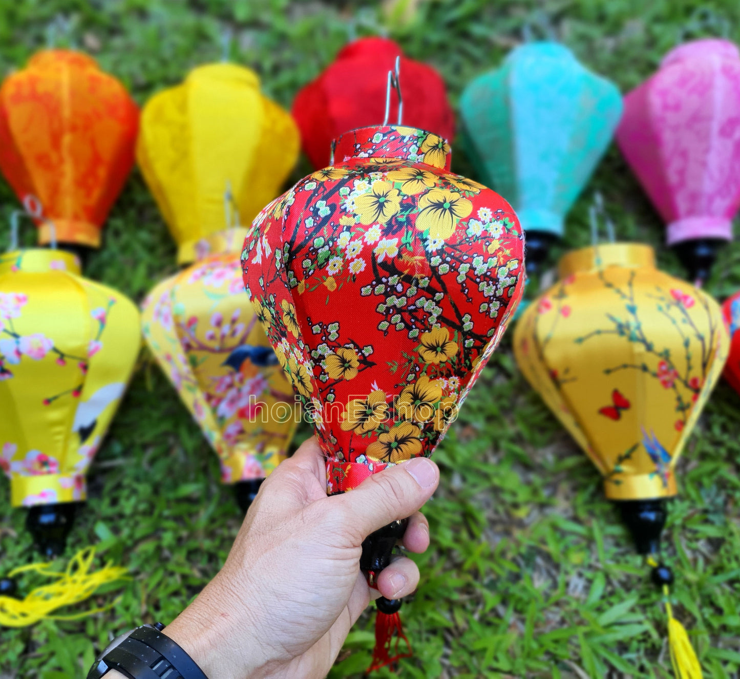 Set of 8 Hoi An bamboo silk lanterns 22cm - Mix shape and color - Personalization - Patio decoration - Wedding lanterns - Garden lanterns