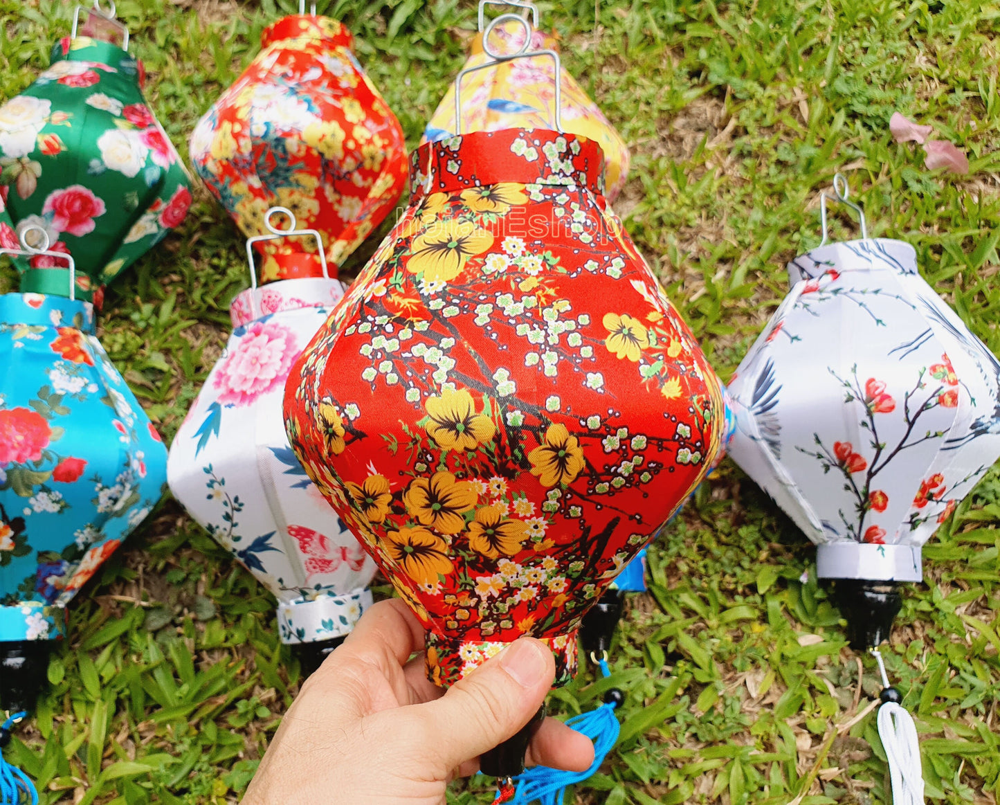 Set 8 Diamond silk lanterns 22cm for Wedding garden decor Lanterns for wedding decor Lanterns for Living room decor