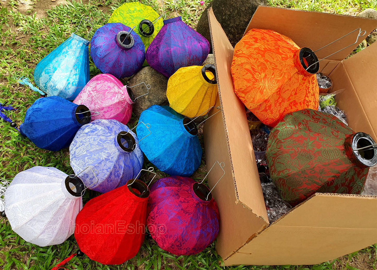 Set of 50 Hoi An silk lanterns 40 cm for Christmas Decorating, Garden decoration - Wedding decoration, lamp for restaurant decor