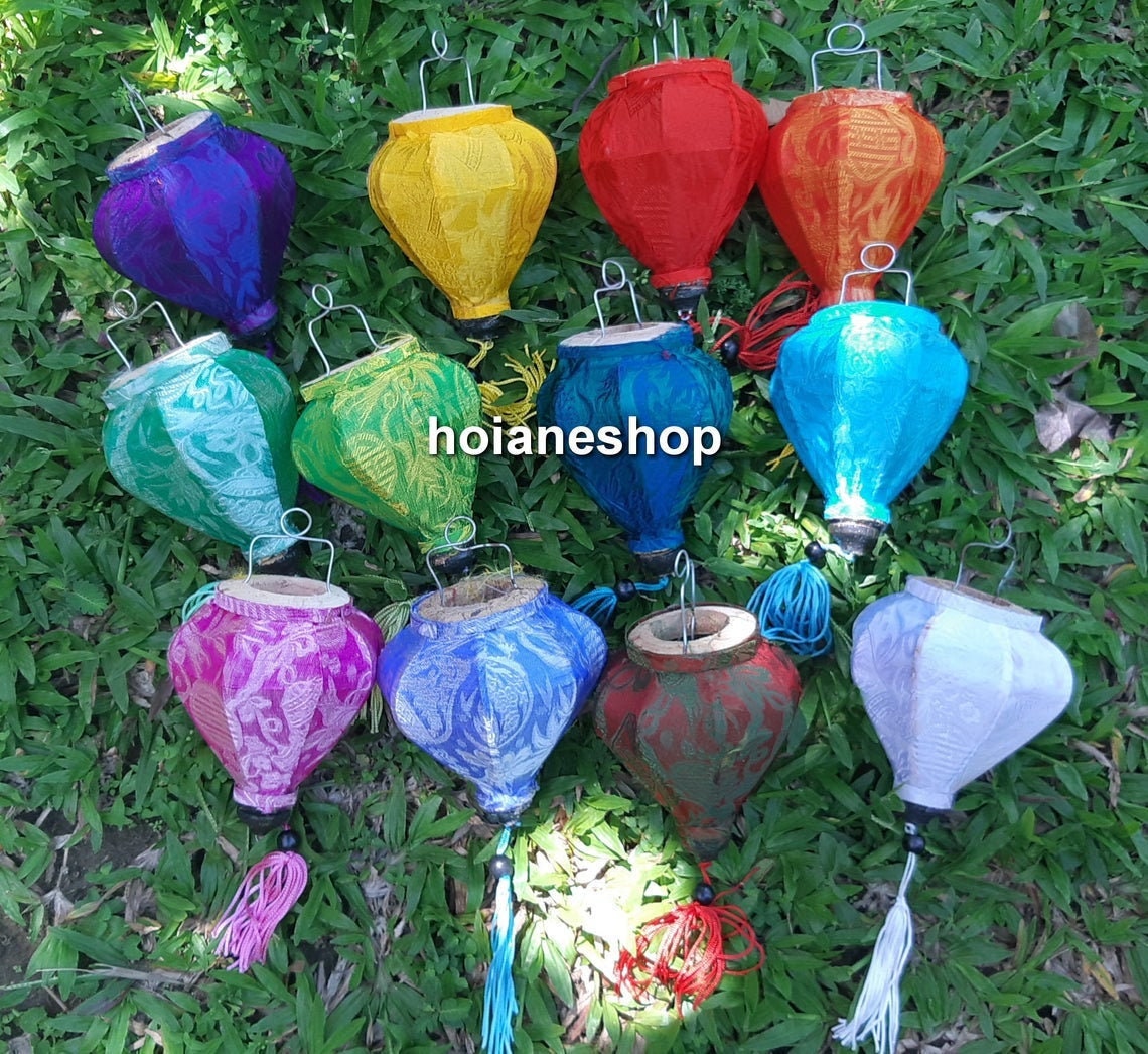 Set 24 pcs Hoi An mini silk lanterns (10cm) for wedding decoration