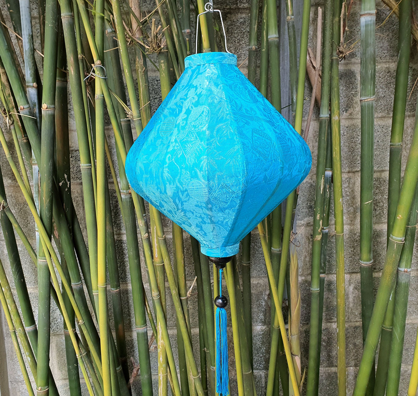 Set 2 pcs 45cm Vietnam silk lanterns for wedding decor wedding party wedding lanterns vietnamese tea party porch decor restaurant decor