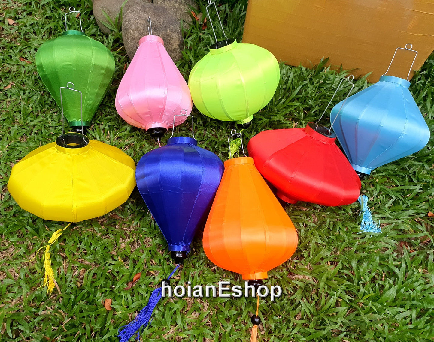 50 pcs waterproof lanterns 40 cm for outdoor decor Lanterns for Christmas Decor Garden decor Outside decor Park decor Hotel lobby decor