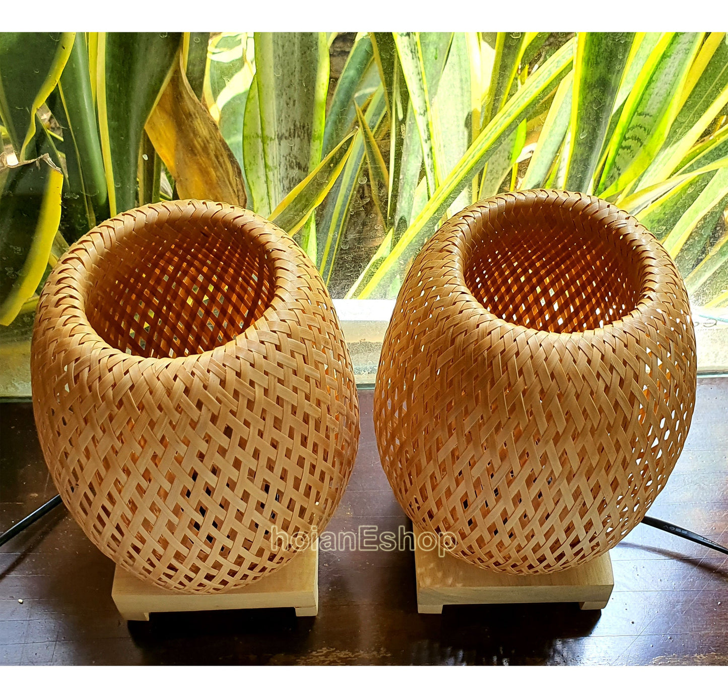 Set 2 pcs bamboo bedside lamp (20cm) with light bulb and dimmer for home decoration, Natural wooden stand