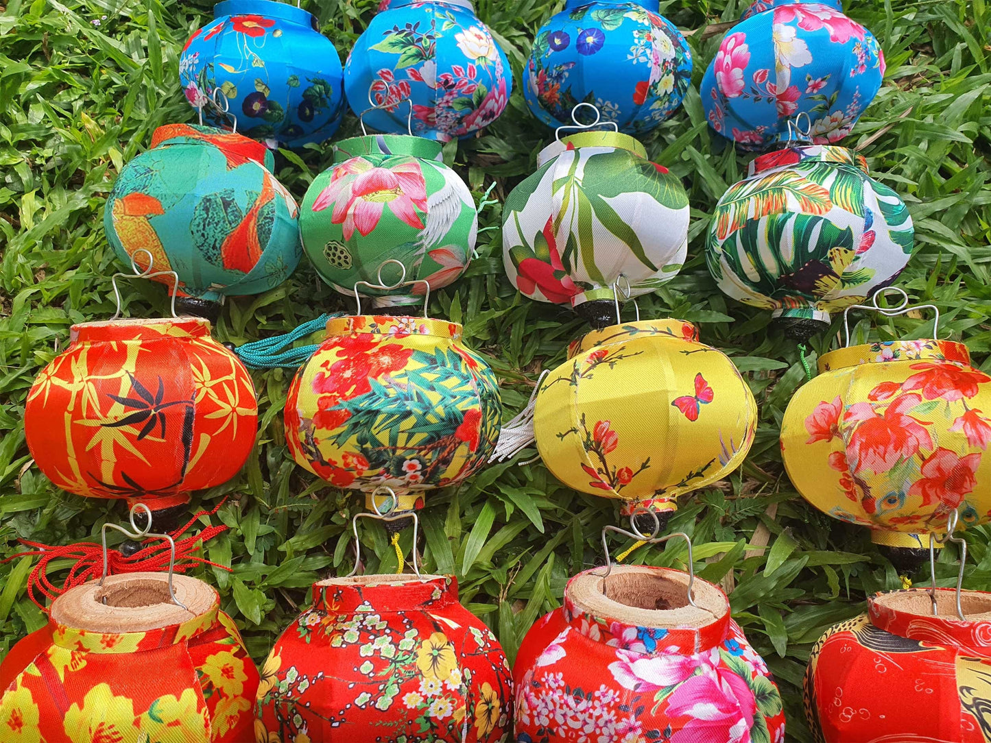 Set 16 mini silk lanterns 10cm for wedding decor String lanterns 3D flower silk lanterns for New Year decoration wedding planner