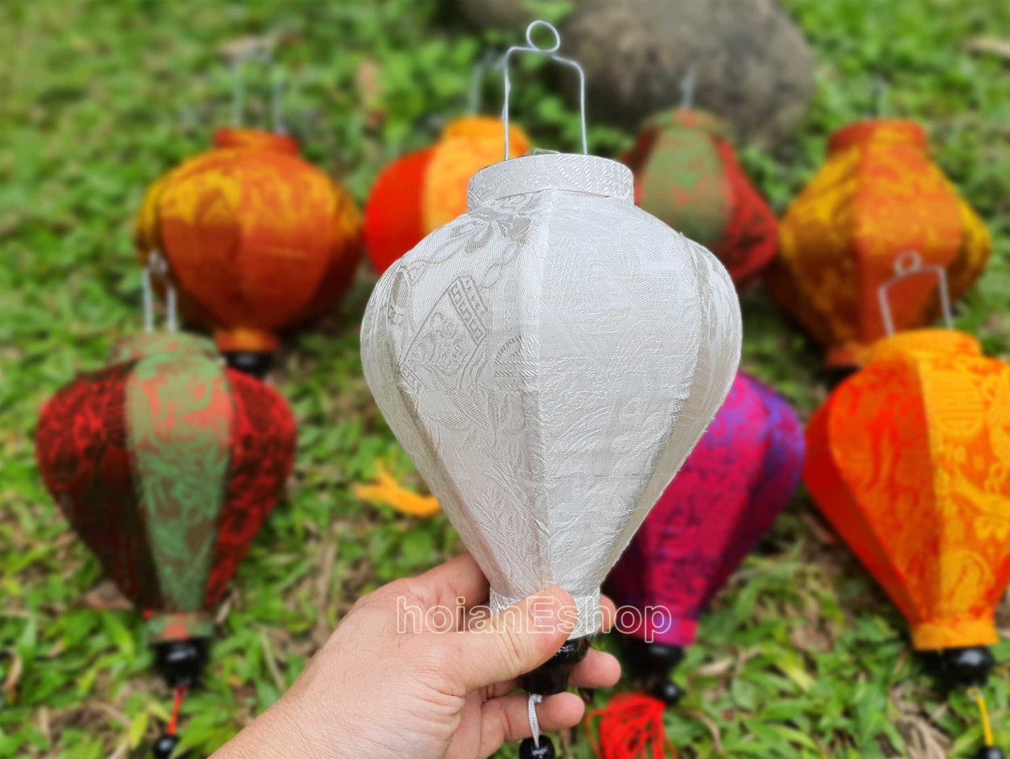 Set 8 pcs Vietnam Silk Lanterns 22cm for Garden Decorative Lanterns for Wedding Decorative Patio Decor