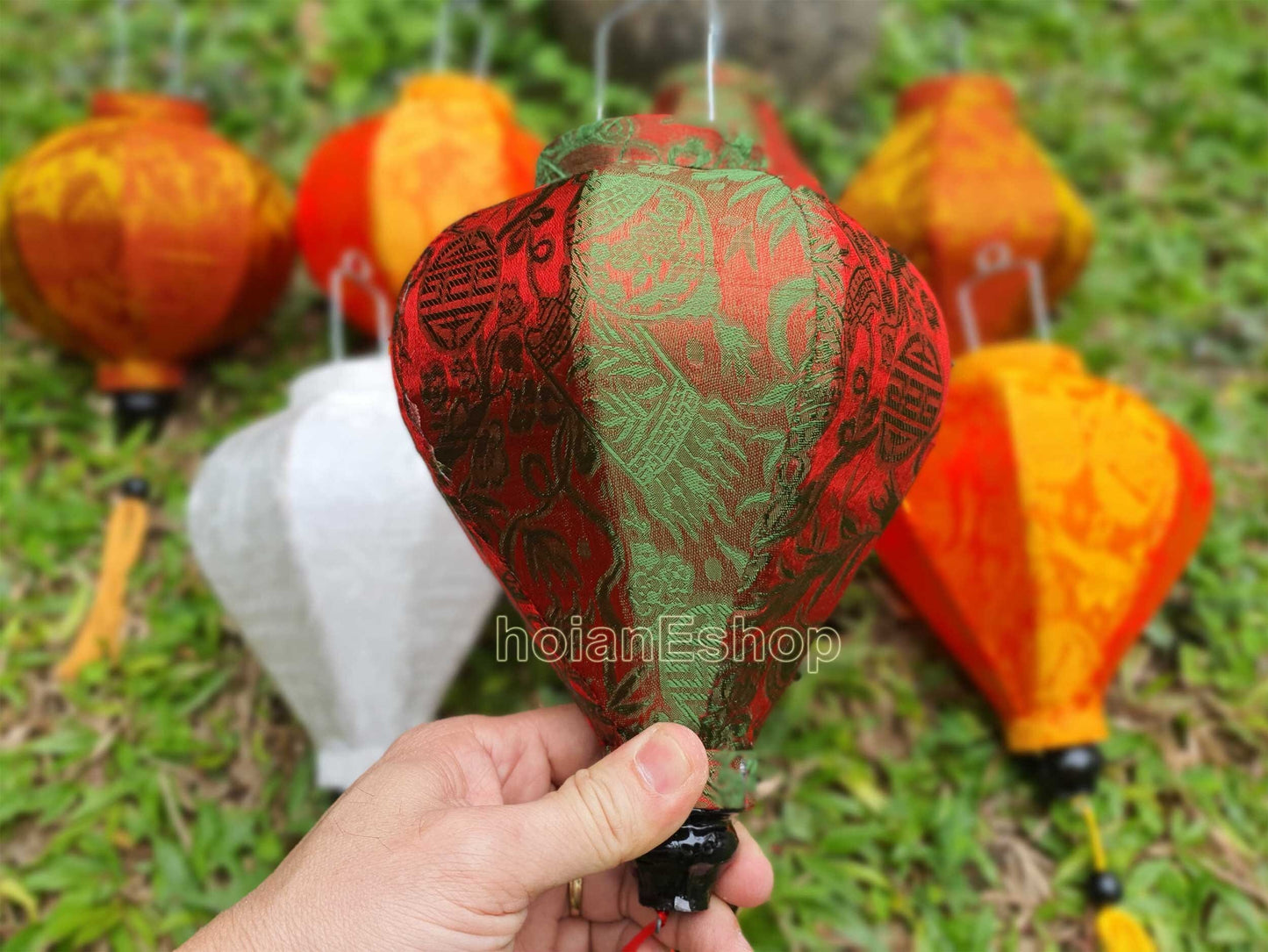 Set 8 pcs Vietnam Silk Lanterns 22cm for Garden Decorative Lanterns for Wedding Decorative Patio Decor