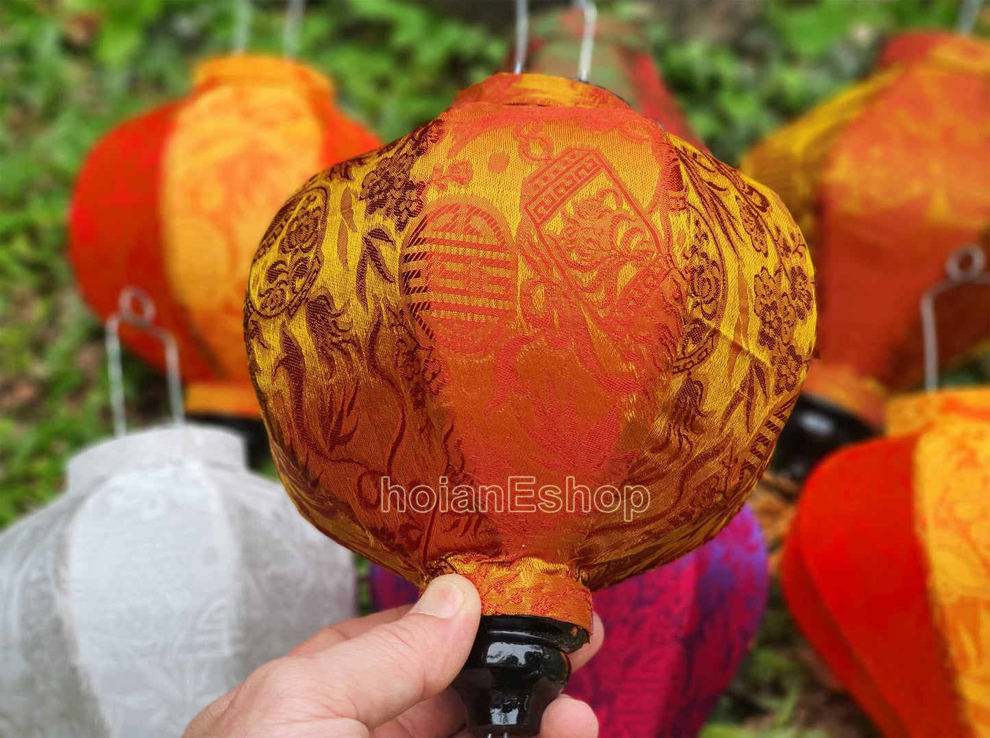Set 8 pcs Vietnam Silk Lanterns 22cm for Garden Decorative Lanterns for Wedding Decorative Patio Decor