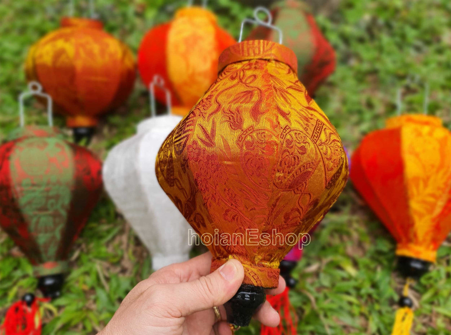 Set 8 pcs Vietnam Silk Lanterns 22cm for Garden Decorative Lanterns for Wedding Decorative Patio Decor