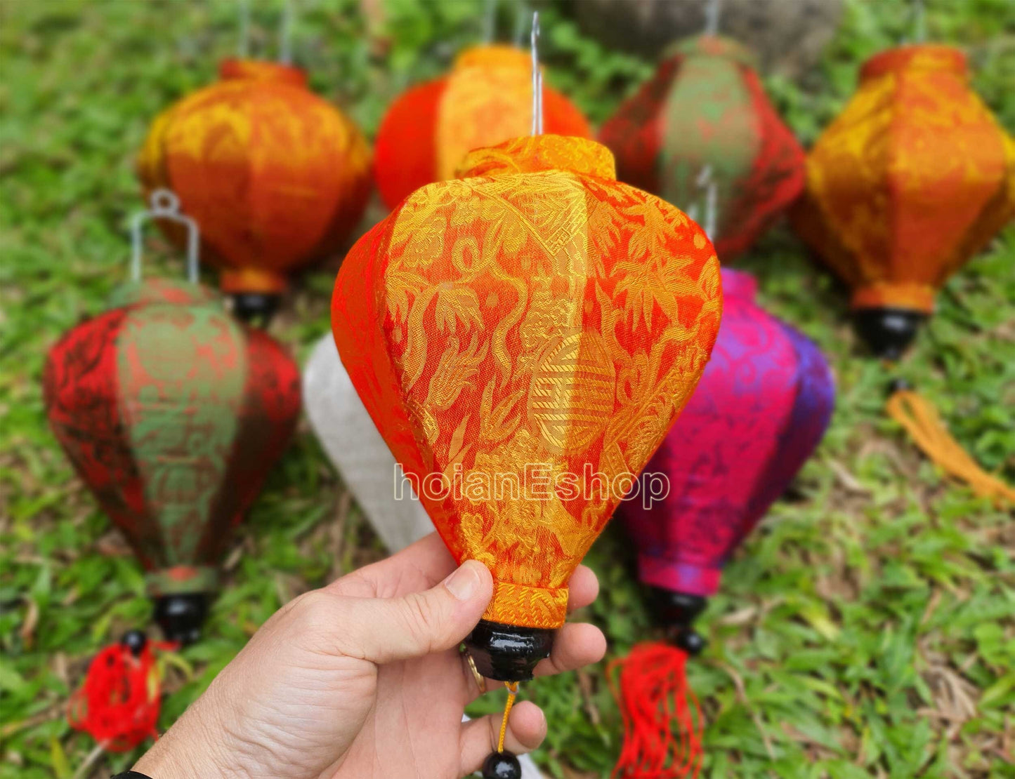 Set 8 pcs Vietnam Silk Lanterns 22cm for Garden Decorative Lanterns for Wedding Decorative Patio Decor