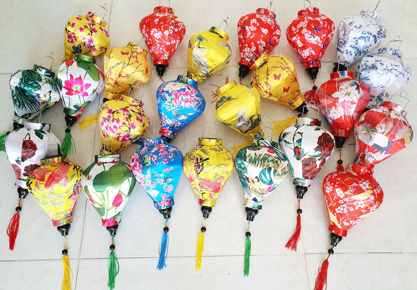 Set 16 Vietnamese Hoi An silk lanterns 22cm Flower fabric lanterns for wedding Decorative Garden decor - Flower Lanterns for restaurant