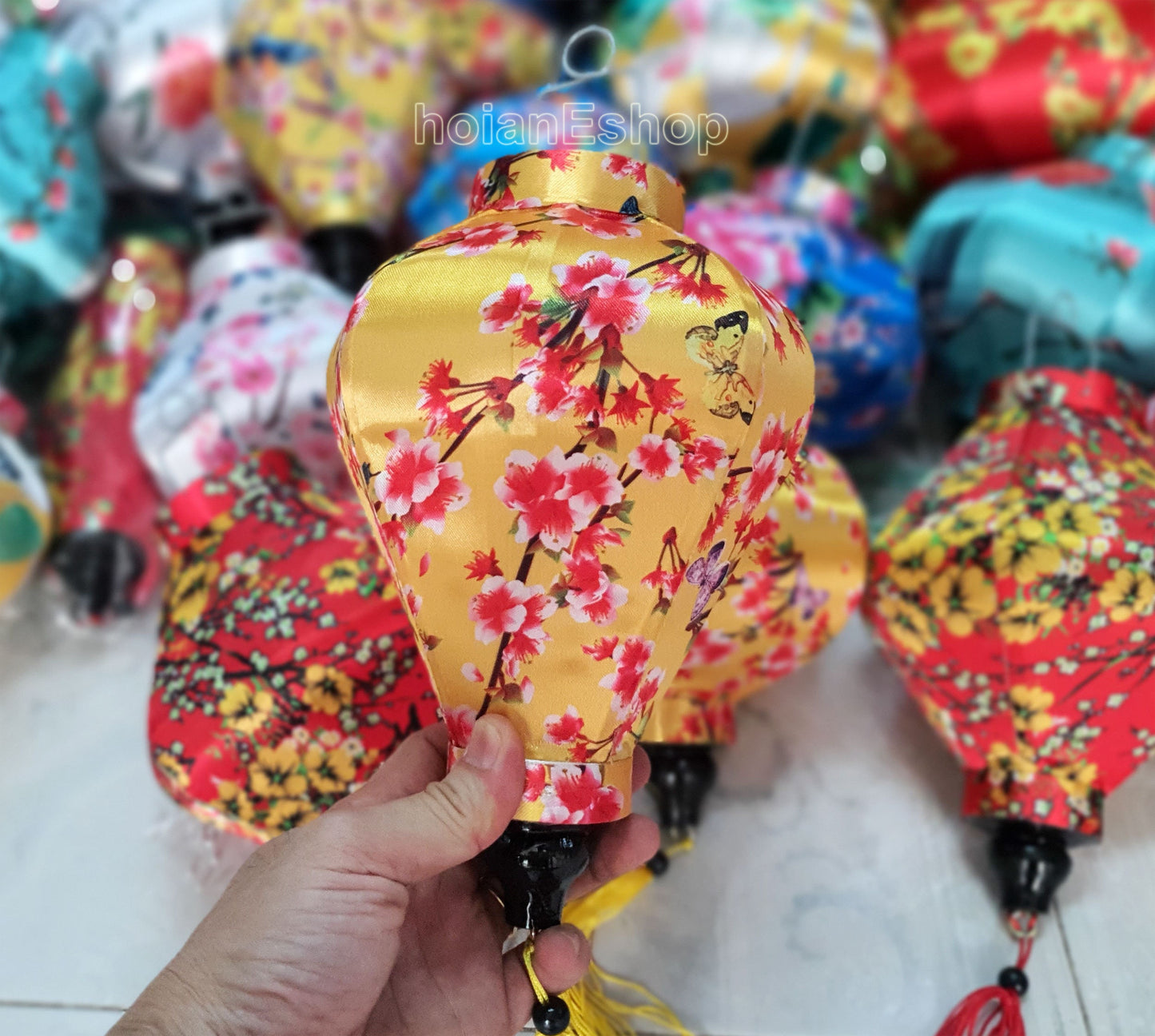 Set 60 pcs Vietnam Silk Lanterns 22cm for Mid-autumn Festival - Flower Lanterns for Wedding Party decor Restaurant decor Wholesale lanterns
