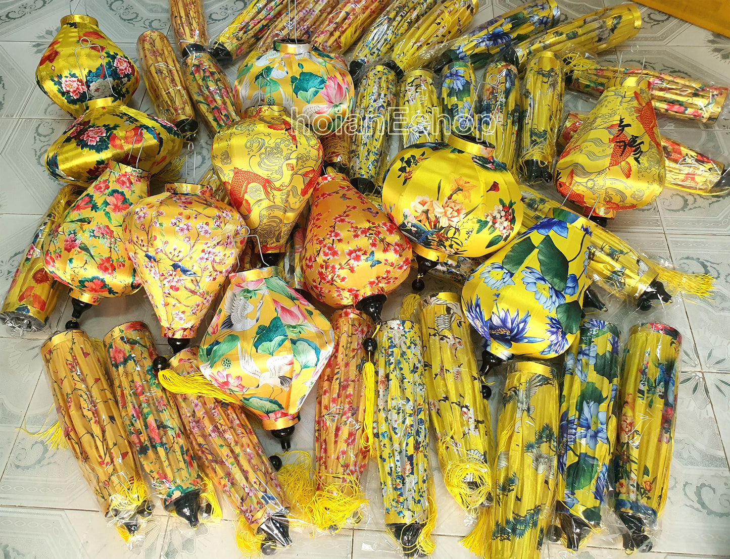 Set 50 Vietnamese Silk Lanterns Yellow Flower Lanterns for Events Decoration Wedding decor Restaurant decor Buyer can choose shape and color
