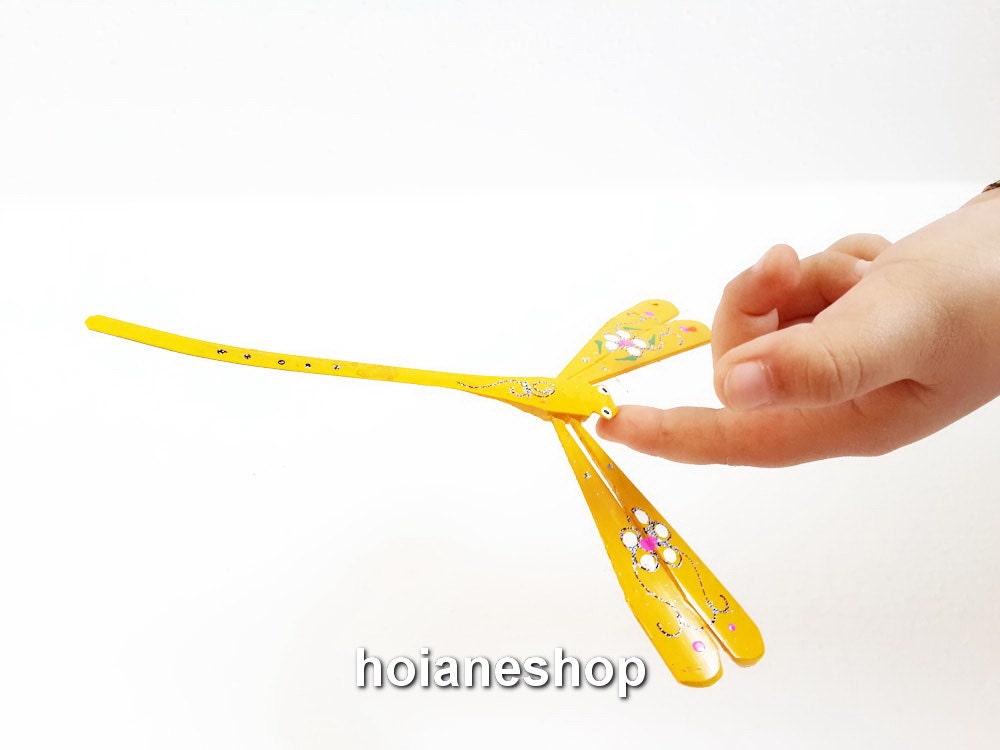 Set 10 pcs Self Balancing Bamboo Dragonfly Decoration 4.7'' for Wedding Decor, wedding gifts, gifts for him, gifts for mom, gifts for baby