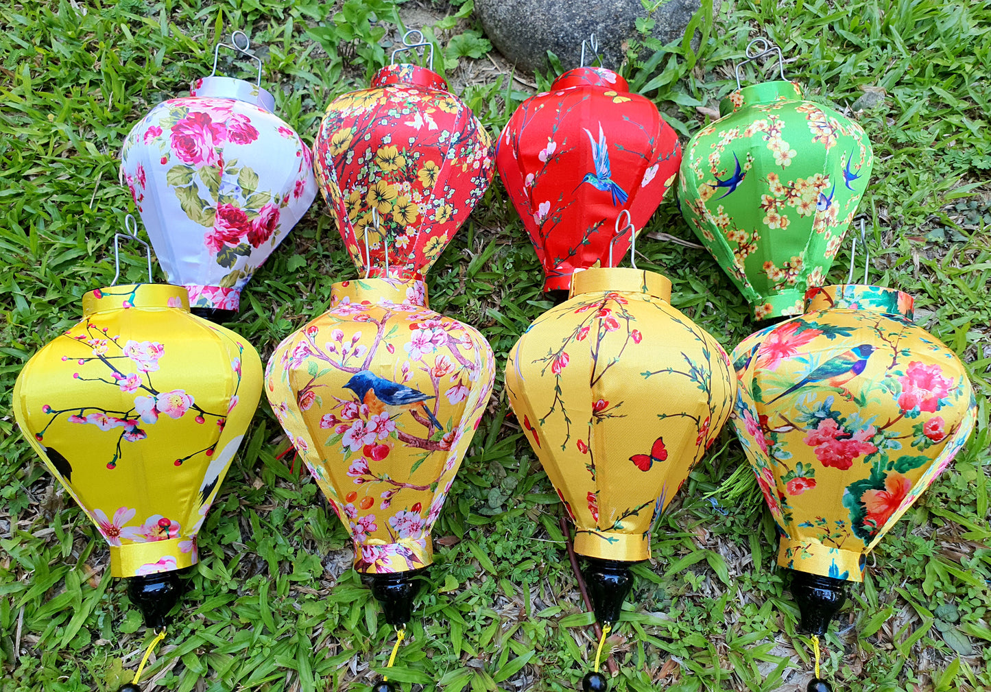 Set of 8 Hoi An bamboo silk lanterns 22cm - Mix shape and color - Personalization - Patio decoration - Wedding lanterns - Garden lanterns