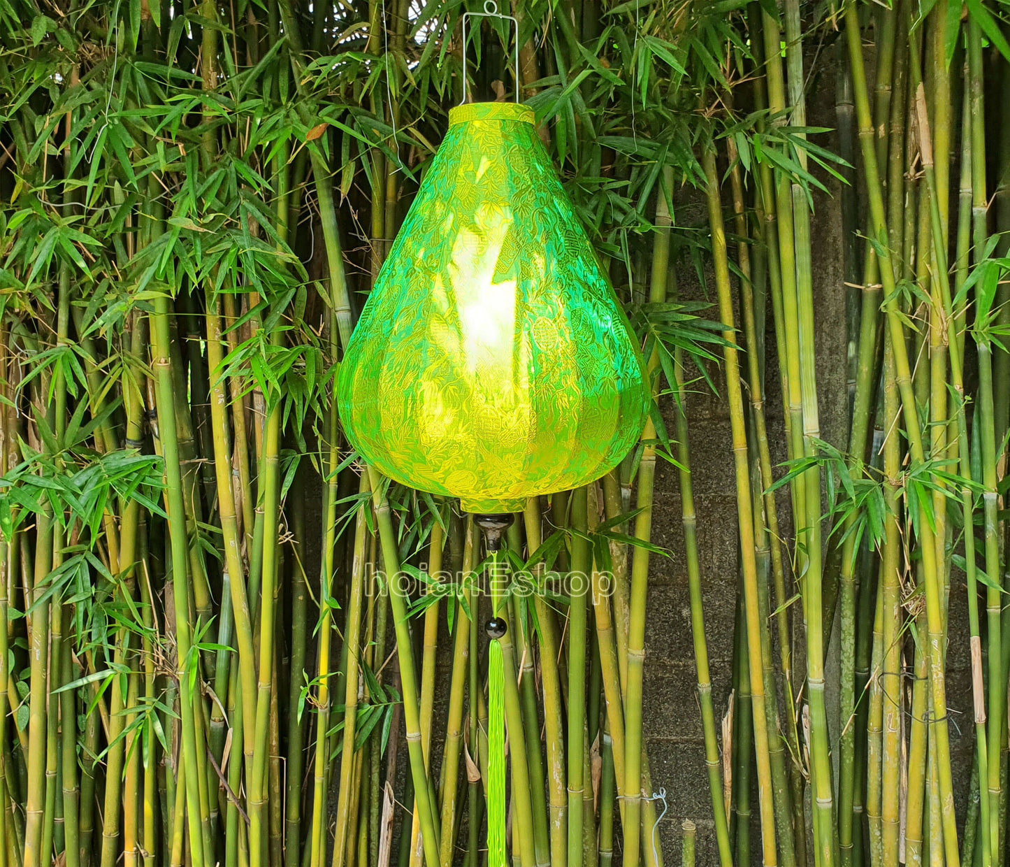 Big Bamboo Silk Lantern for Garden Party Decoration, Wedding Party Decor, Restaurant lobby decor - Size 26'' (66cm)