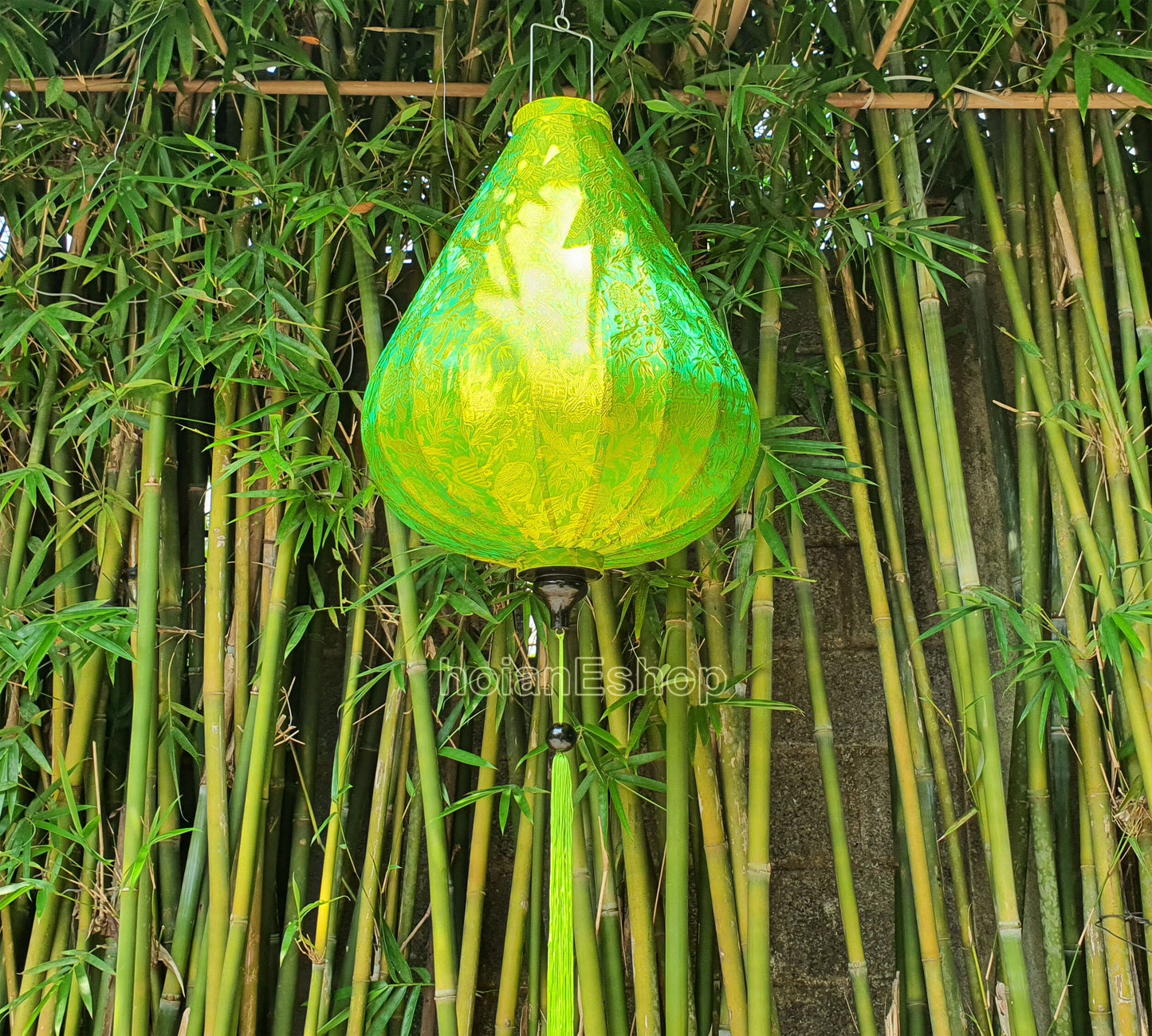 Big Bamboo Silk Lantern for Garden Party Decoration, Wedding Party Decor, Restaurant lobby decor - Size 26'' (66cm)