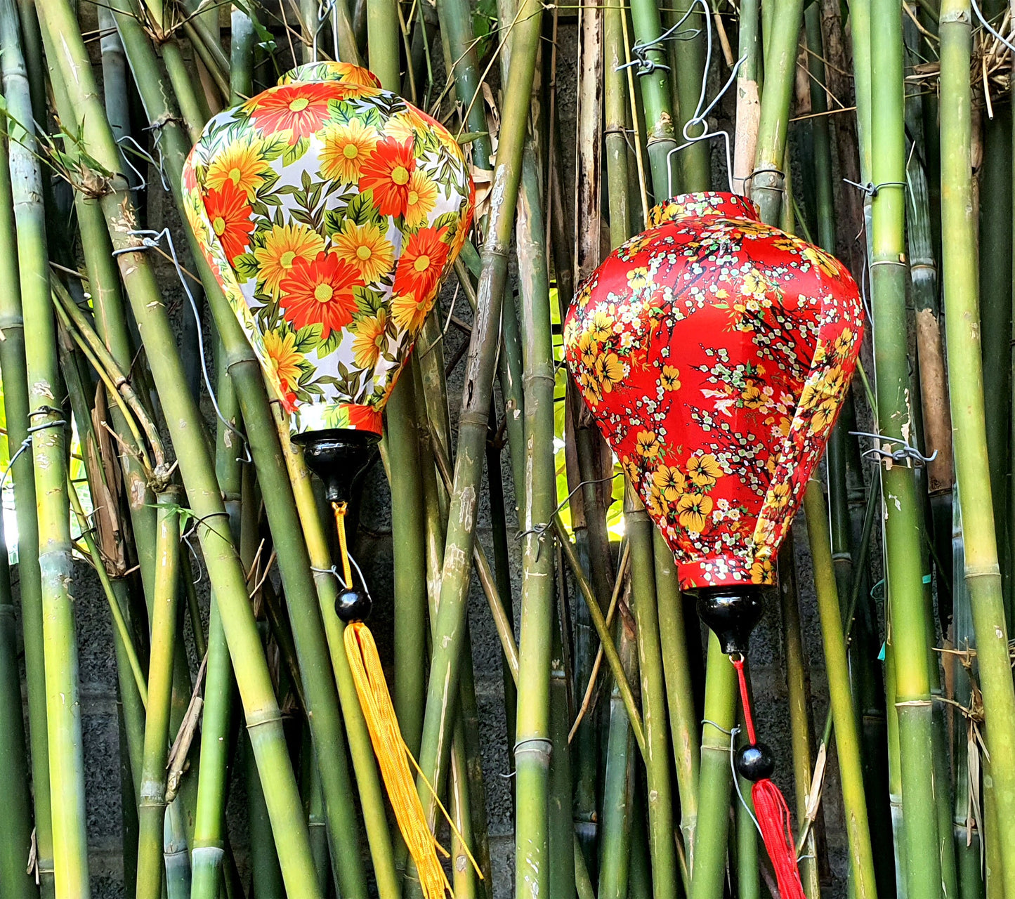 Set 2 pcs Vietnam bamboo Silk lanterns for Traditional Tea - Lanterns for Decorating the entrance to the wedding - Patio lanterns