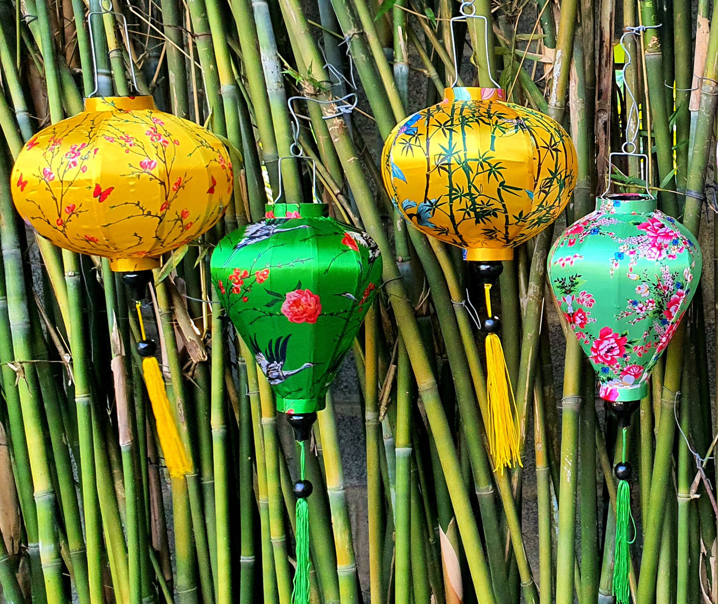 4 Vietnamese HOI AN Silk Lanterns (35cm) - Flower fabric lanterns for WEDDING Party Decor - Bamboo lanterns for Restaurant decor