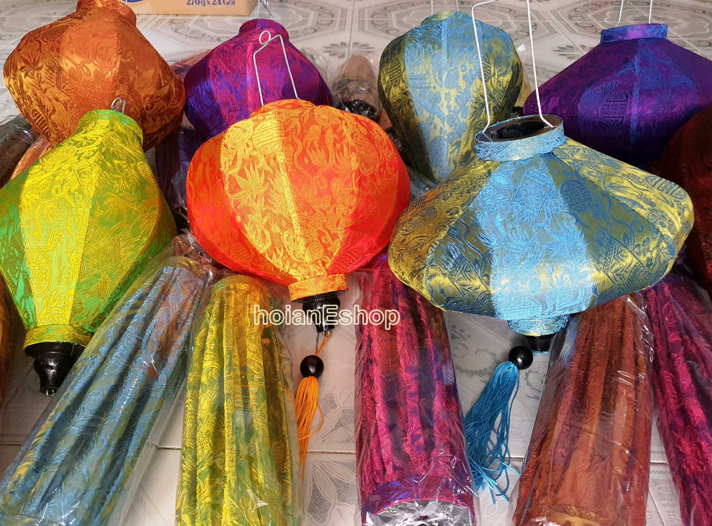 Set 8 pcs Vietnam Silk Lanterns 35cm for Porch Decor Party Decorations Wedding Party Decor wholesale silk lanterns