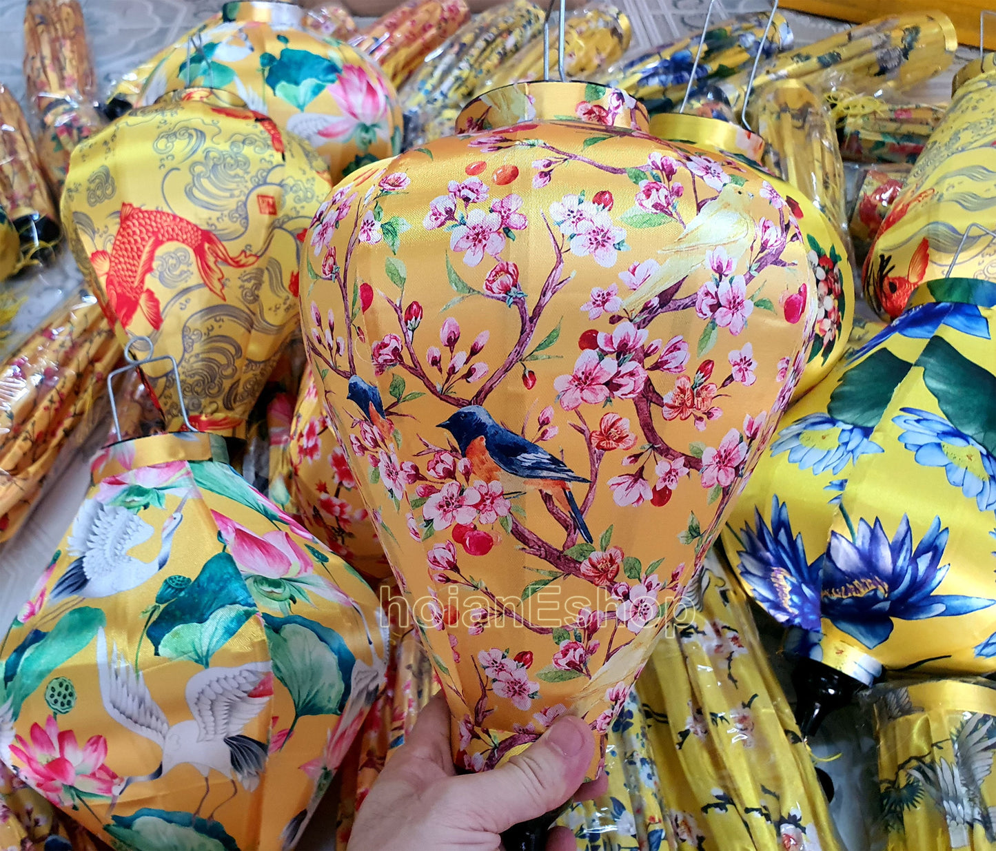 Set 50 Vietnamese Silk Lanterns Yellow Flower Lanterns for Events Decoration Wedding decor Restaurant decor Buyer can choose shape and color