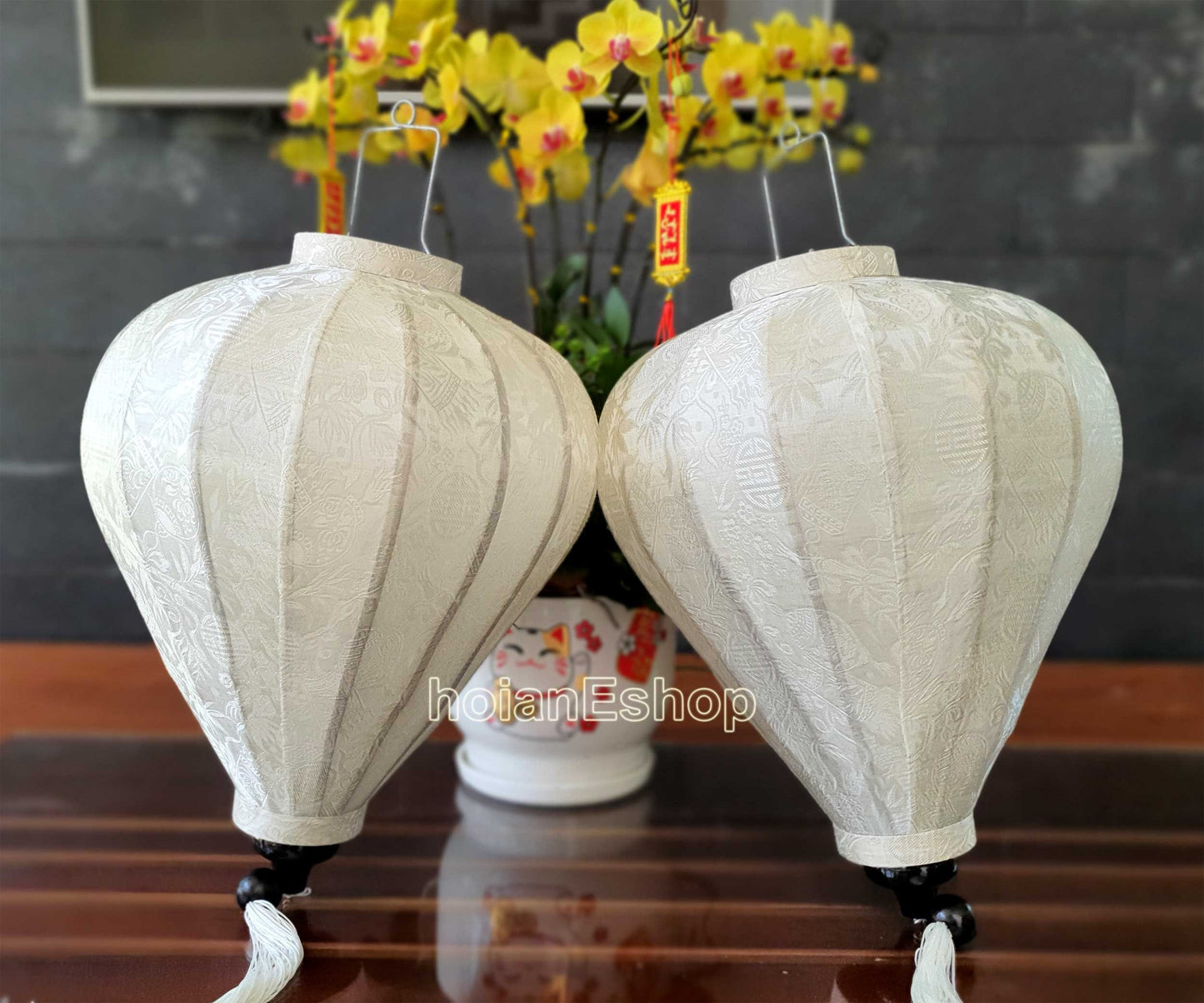 White Silk Lanterns For Ceiling hanging Ceiling decorations - White lanterns for Reataurant Decor Coffee shop decor - Set 20 PCS - Size 55cm